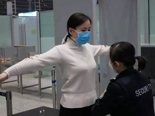 天津機場加強防疫措施 航站樓不間斷消毒，安檢需短暫摘口罩認(rèn)證